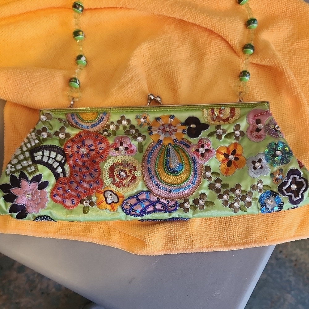 Floral Embroidered Green Clutch